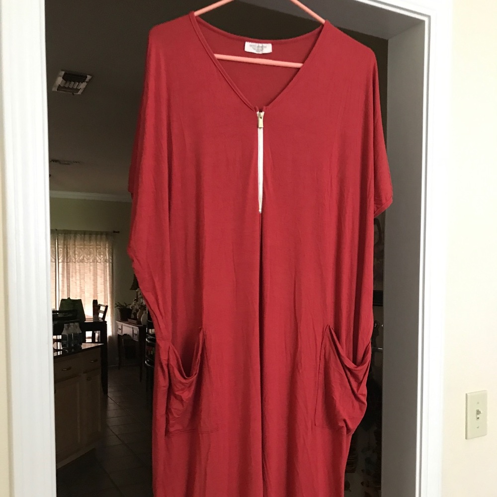 Dwell and Slumber Apple cocoon with zipper